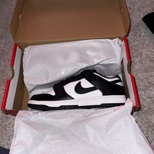 Women’s Nike Low Dunks brand new